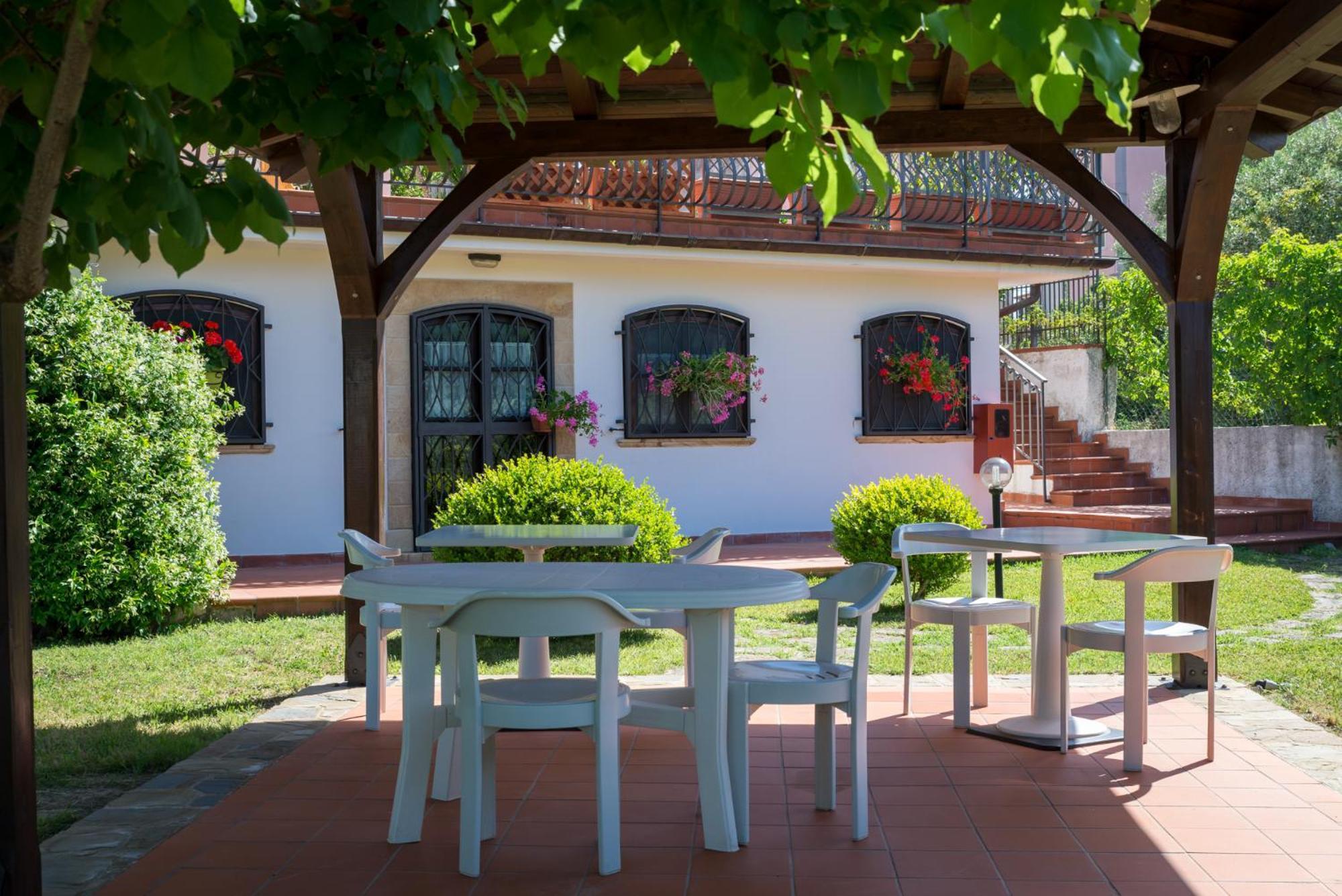 B&B Hibiscus Агрополи Екстериор снимка